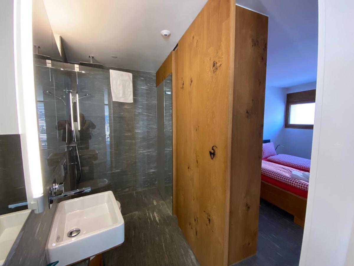 Casa Admisa, Spektakulaere Aussicht, Ski In And Out, Hochwertige Einrichtung, Valserstein Und Eiche Flims Ngoại thất bức ảnh