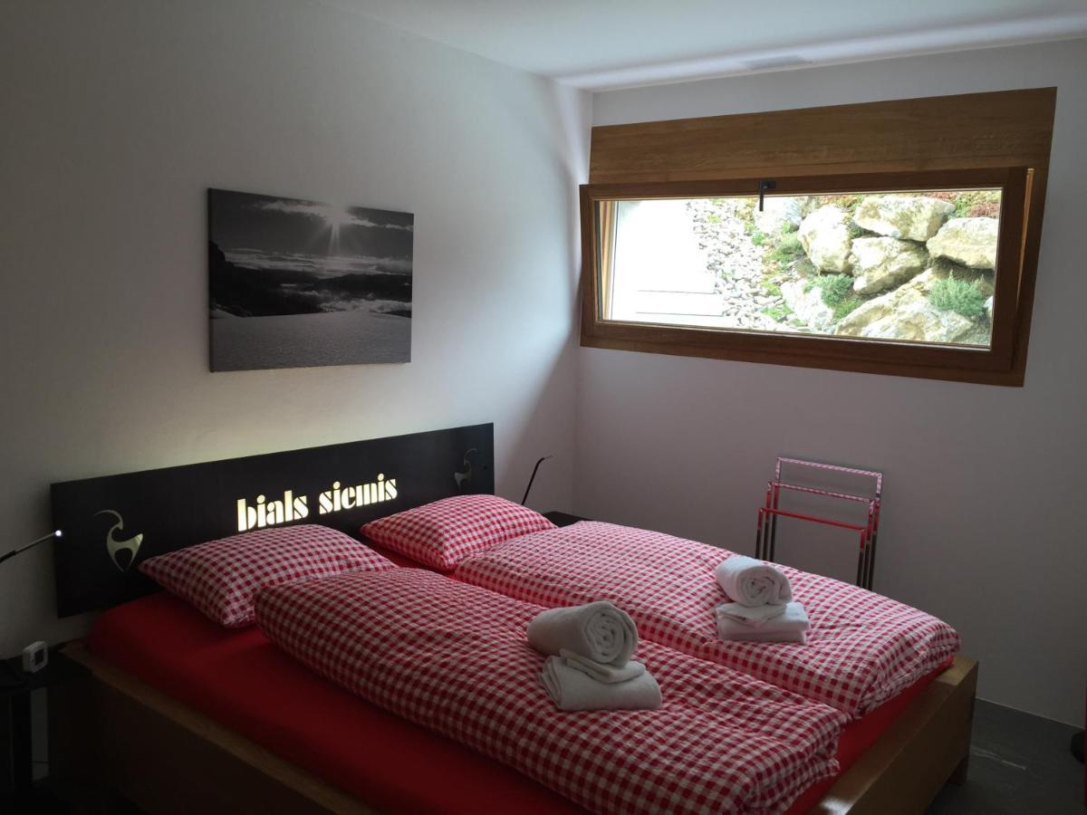 Casa Admisa, Spektakulaere Aussicht, Ski In And Out, Hochwertige Einrichtung, Valserstein Und Eiche Flims Ngoại thất bức ảnh
